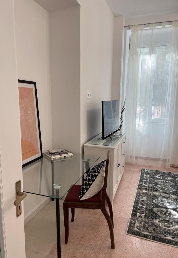 Olive Apartment Renovated 2022 피레아스 외부 사진