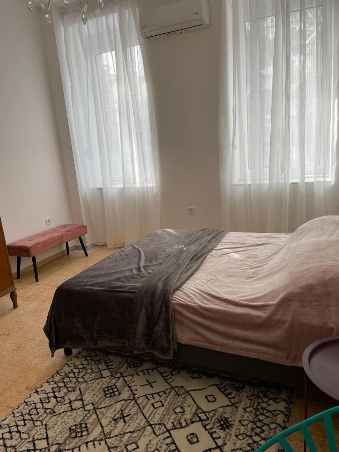 Olive Apartment Renovated 2022 피레아스 외부 사진