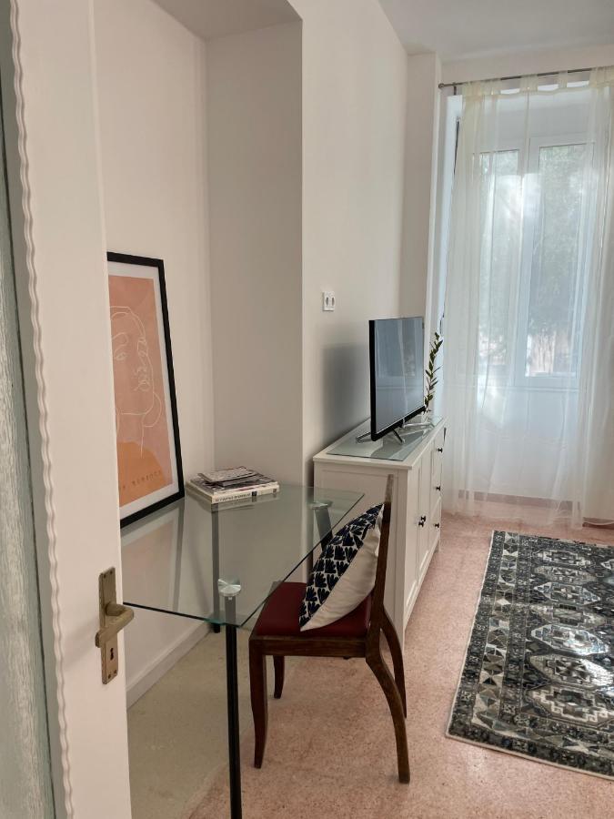Olive Apartment Renovated 2022 피레아스 외부 사진