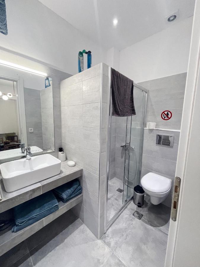 Olive Apartment Renovated 2022 피레아스 외부 사진